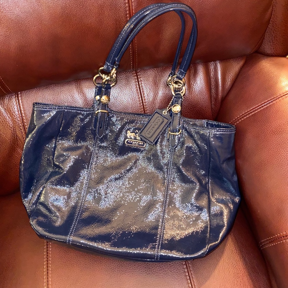 COACH Mia Tote